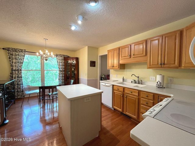 100 Bridle Path Circle, Pinehurst, NC 28374
