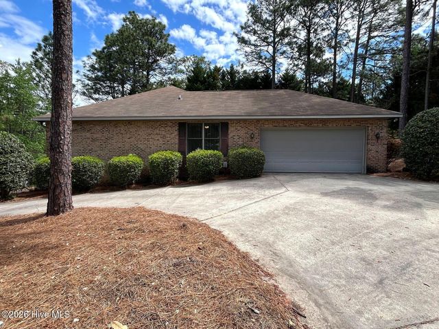 100 Bridle Path Circle, Pinehurst, NC 28374