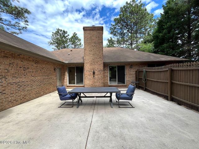 100 Bridle Path Circle, Pinehurst, NC 28374