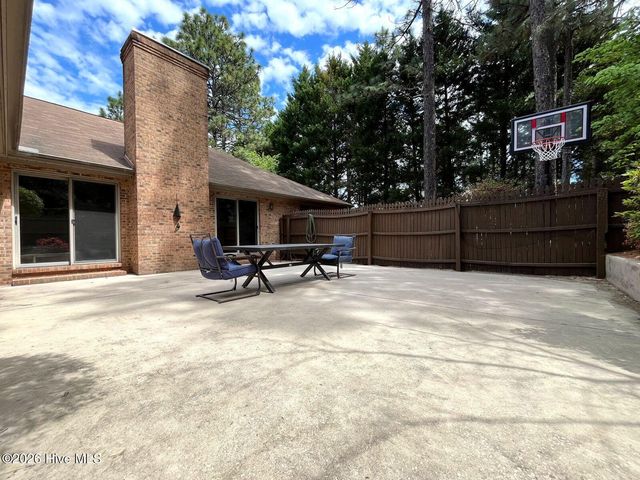 100 Bridle Path Circle, Pinehurst, NC 28374