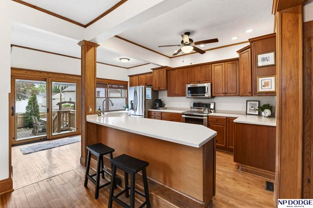 1514 S 33rd Street, Omaha, NE 68105