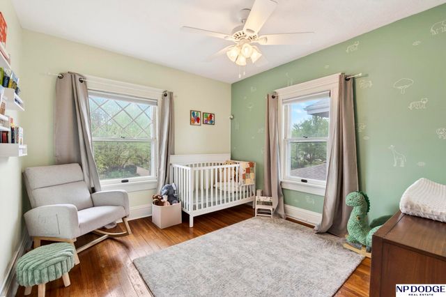 1514 S 33rd Street, Omaha, NE 68105