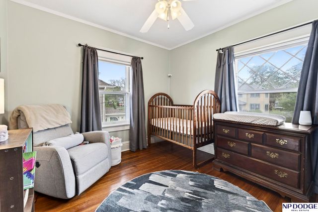 1514 S 33rd Street, Omaha, NE 68105