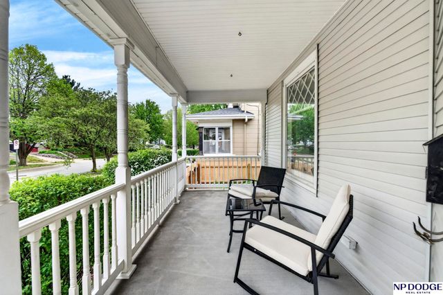 1514 S 33rd Street, Omaha, NE 68105