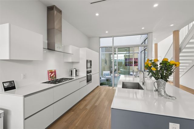 5411 Melrose Avenue, Dallas, TX 75206