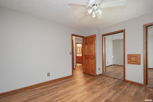 4490 Hamilton Dr Drive, Bettendorf, IA 52722