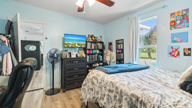 386 SE Oakridge Drive, Port St. Lucie, Port St Lucie, FL 34984