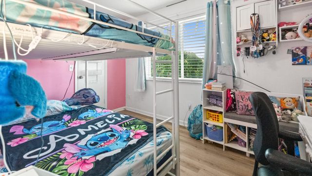 386 SE Oakridge Drive, Port St. Lucie, Port St Lucie, FL 34984