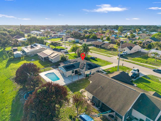 386 SE Oakridge Drive, Port St. Lucie, Port St Lucie, FL 34984