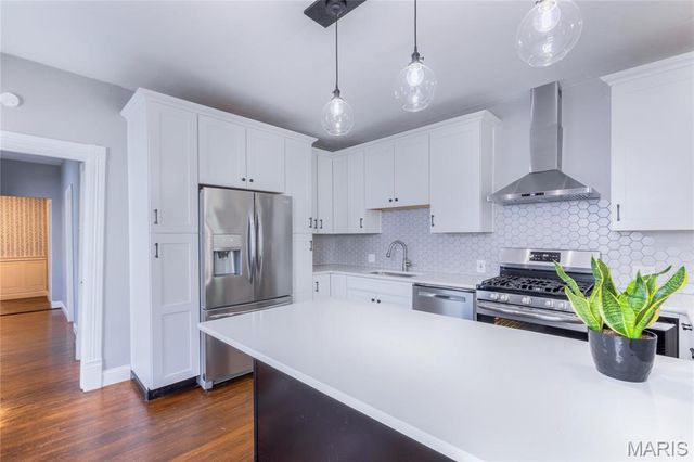 6534 Nashville Avenue, St Louis, MO 63139