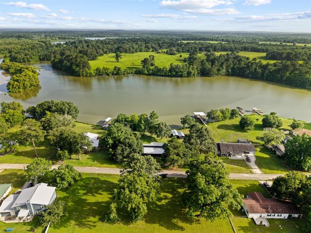 1445 Tara Drive, Trinity, TX 75862
