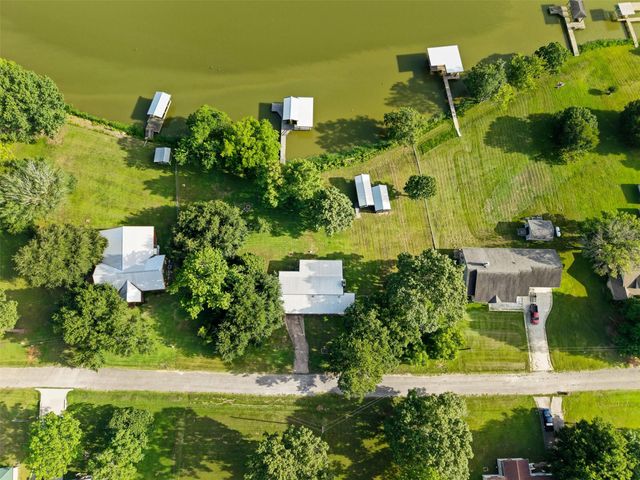 1445 Tara Drive, Trinity, TX 75862