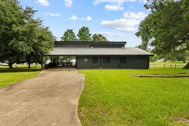 1445 Tara Drive, Trinity, TX 75862
