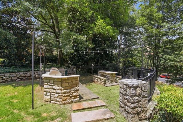 625 Piedmont Avenue NE 103, Atlanta, GA 30308
