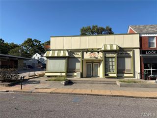 7807 Clayton Road, Clayton, MO 63117