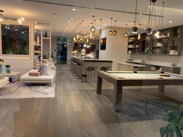 650 NE 32 St 705, Miami, FL 33137