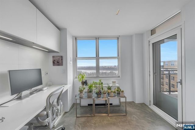 2200 N Central 15G, Fort Lee, NJ 07024