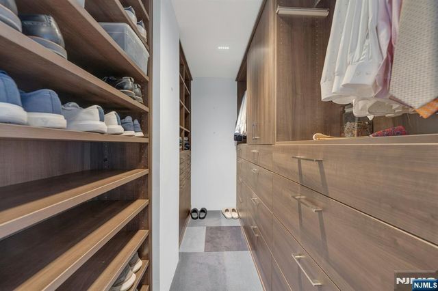 2200 N Central 15G, Fort Lee, NJ 07024