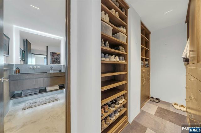 2200 N Central 15G, Fort Lee, NJ 07024