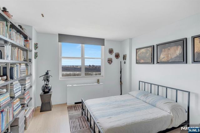 2200 N Central 15G, Fort Lee, NJ 07024