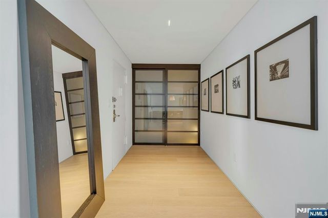 2200 N Central 15G, Fort Lee, NJ 07024