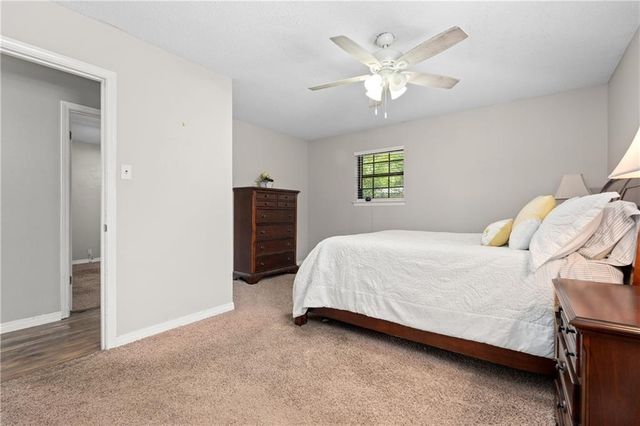 2861 Charmingdale Drive W, Mobile, AL 36618