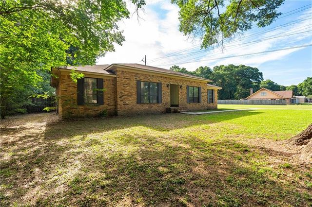 2861 Charmingdale Drive W, Mobile, AL 36618