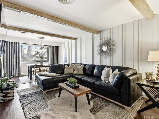 8512 Gray Ct, Arvada, CO 80003