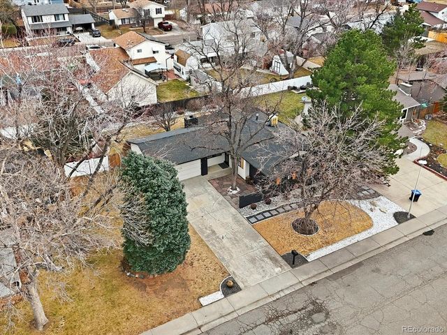 8512 Gray Ct, Arvada, CO 80003