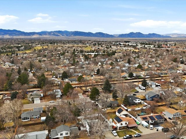 8512 Gray Ct, Arvada, CO 80003