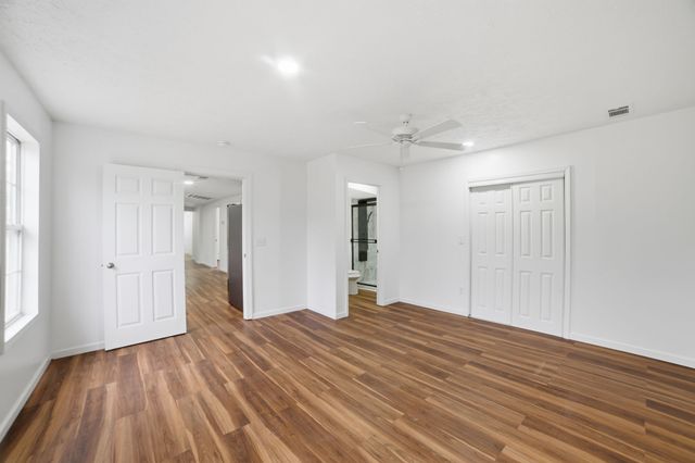 203 E Duffle St, Waverly, TN 37185