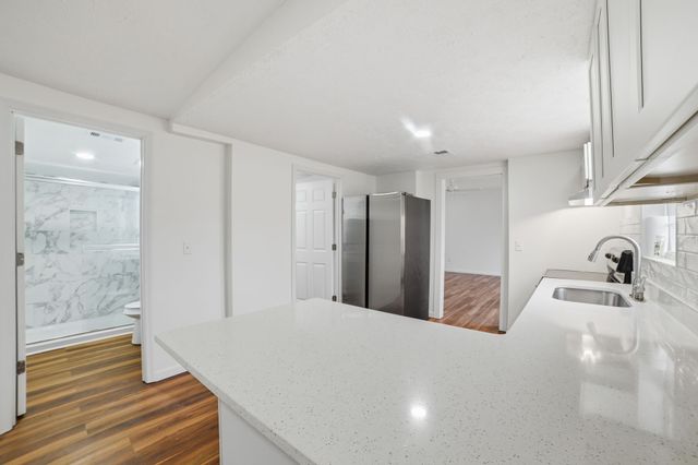 203 E Duffle St, Waverly, TN 37185