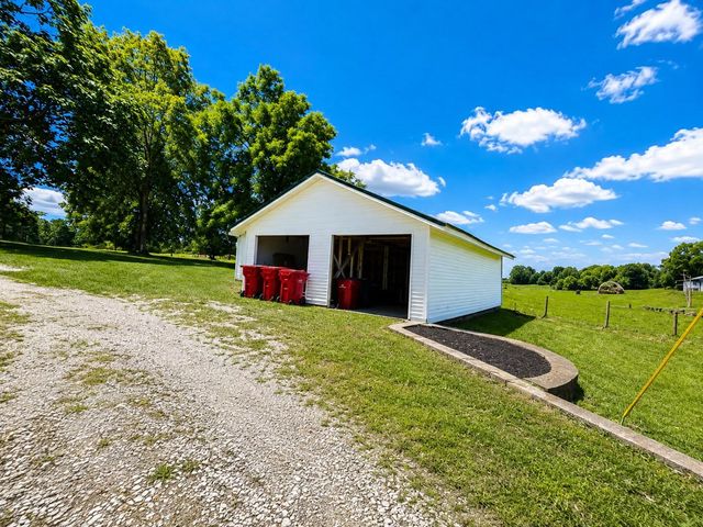 3070 Highway 151 Road, Frankfort, KY 40601