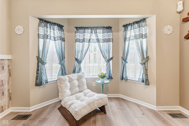 6075 Prairie Stream Way, Columbus, IN 47203