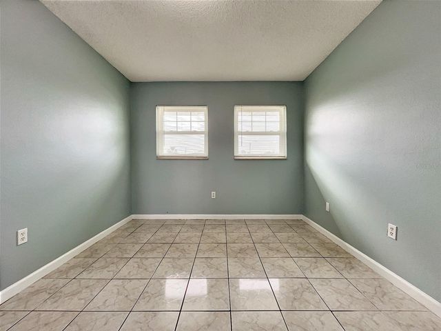 865 SKY LAKE CIRCLE D, Orlando, FL 32809