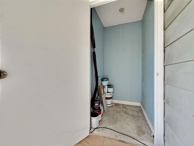 865 SKY LAKE CIRCLE D, Orlando, FL 32809