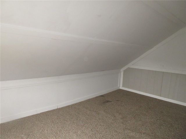 931 Mapletown, Greensboro, PA 15338