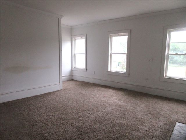 931 Mapletown, Greensboro, PA 15338