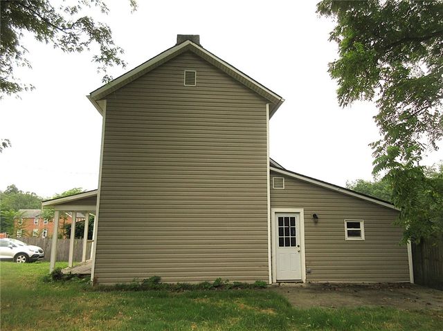 931 Mapletown, Greensboro, PA 15338