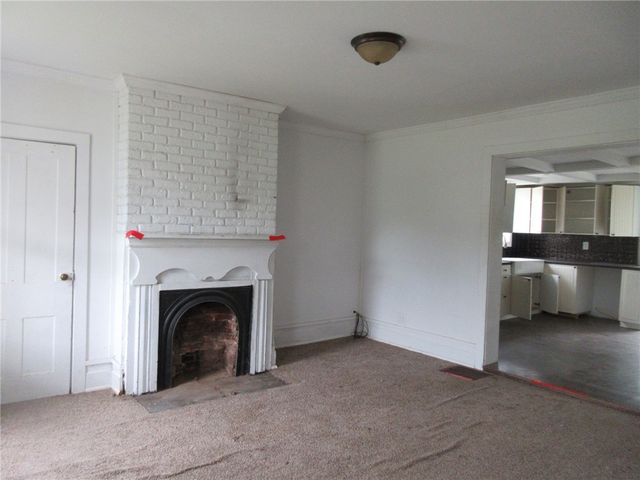 931 Mapletown, Greensboro, PA 15338