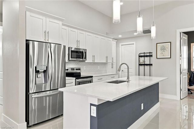 134 SW 33rd AVE, Cape Coral, FL 33991