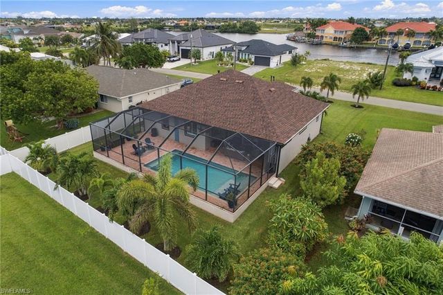 134 SW 33rd AVE, Cape Coral, FL 33991