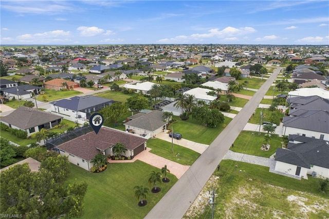 134 SW 33rd AVE, Cape Coral, FL 33991