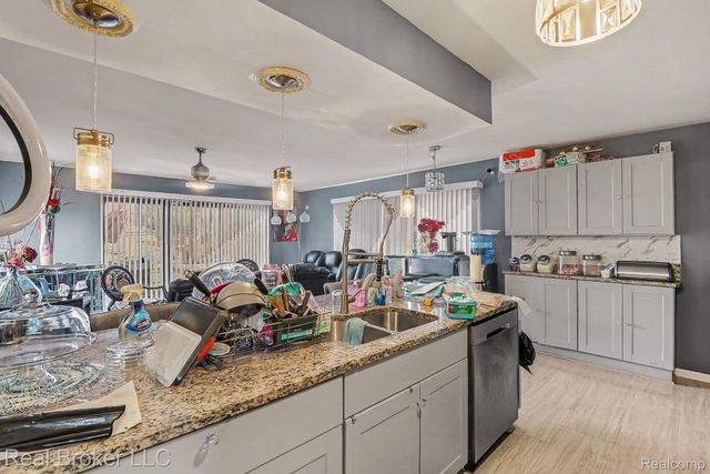 19115 Old Homestead Drive, Harper Woods, MI 48225