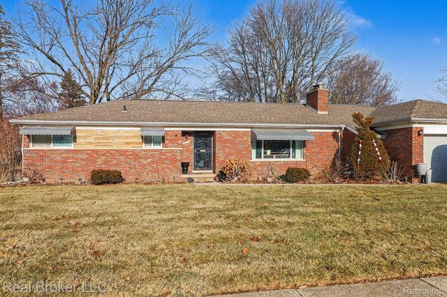 19115 Old Homestead Drive, Harper Woods, MI 48225