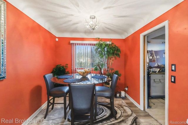 19115 Old Homestead Drive, Harper Woods, MI 48225