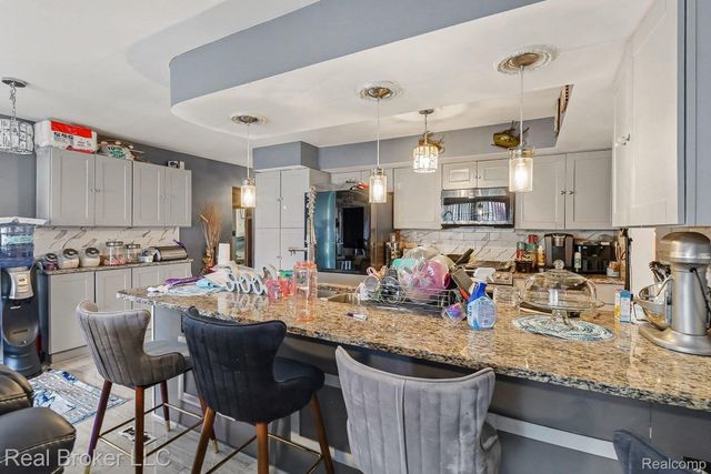 19115 Old Homestead Drive, Harper Woods, MI 48225