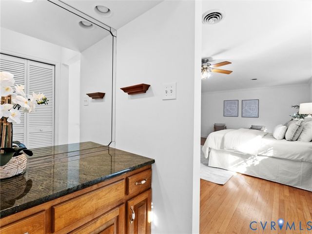 8411 Lyndale Dr, North Chesterfield, VA 23235