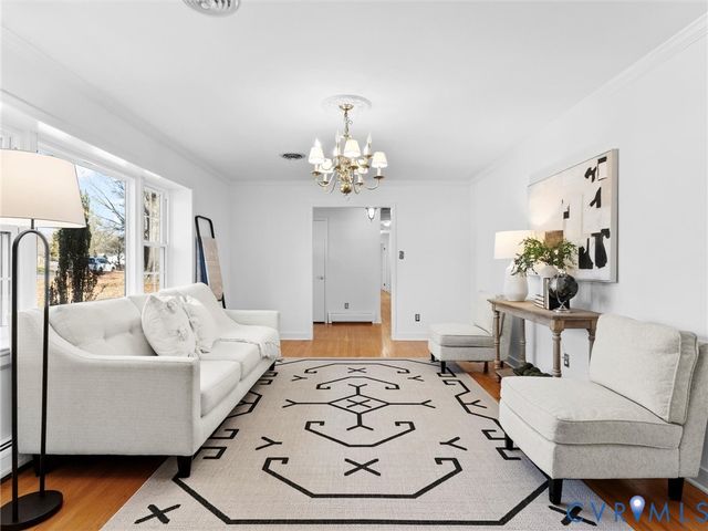 8411 Lyndale Dr, North Chesterfield, VA 23235