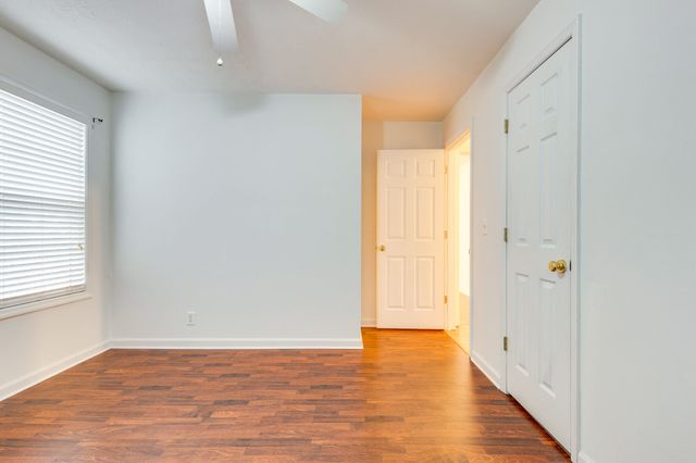 685 Edgefield Dr, Hohenwald, TN 38462